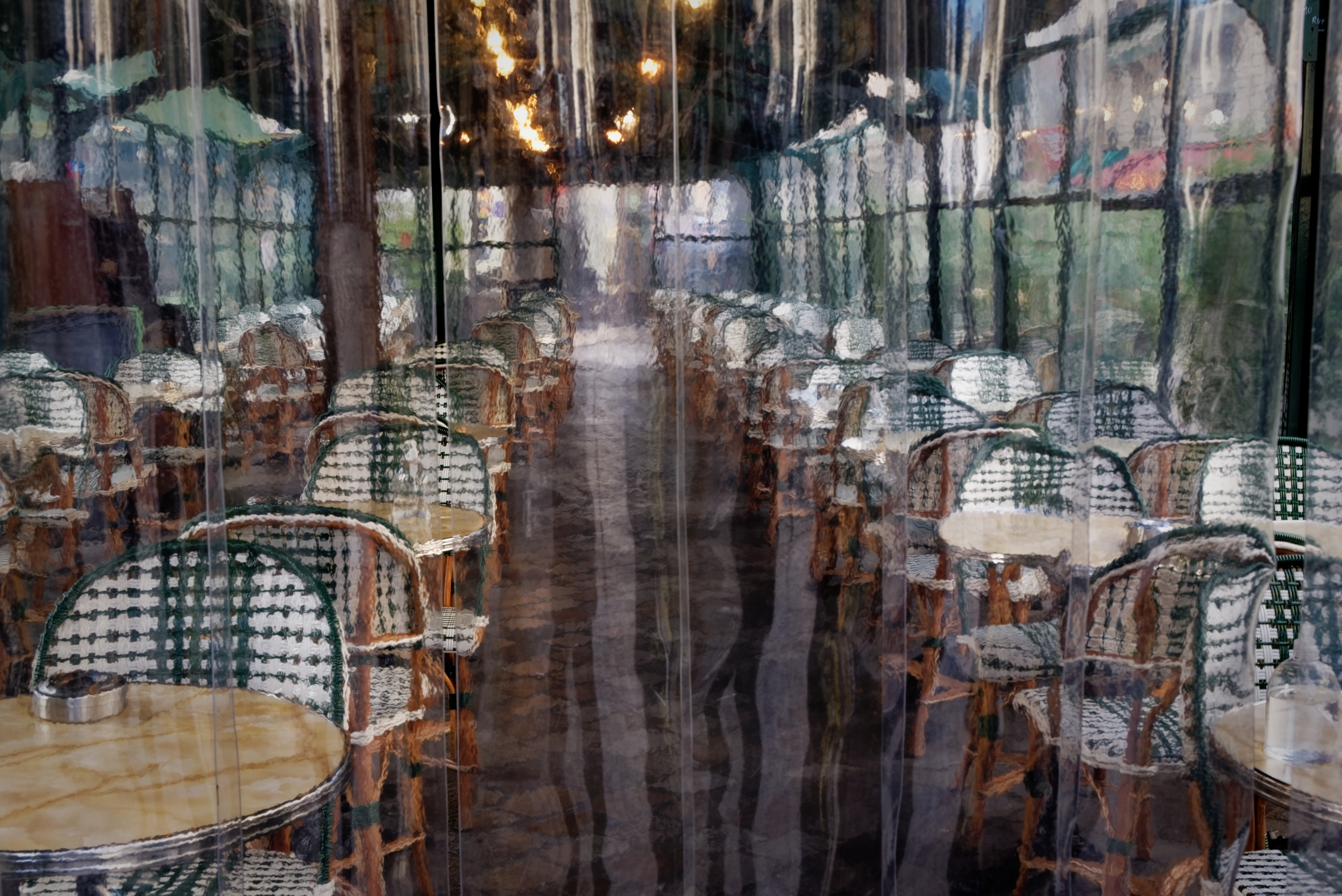 Blurred café in Paris